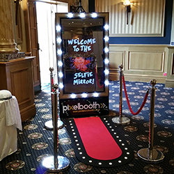 Action Wedding Videos Selfie Mirror